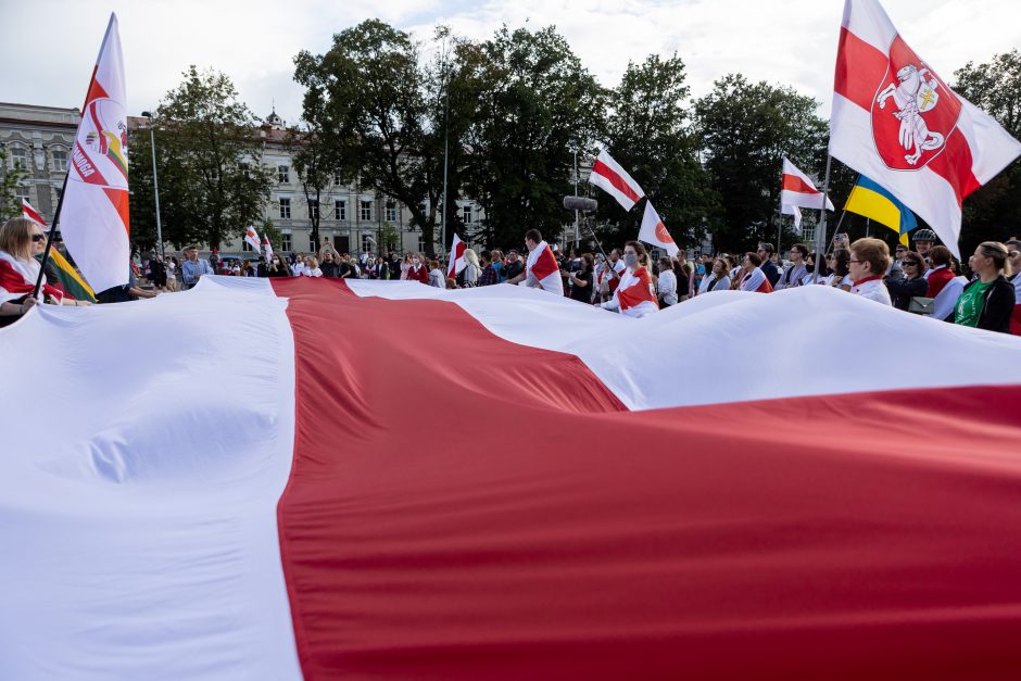 Eitynėmis ir mitingu Vilniuje baltarusiai paminėjo prezidento rinkimų metines 