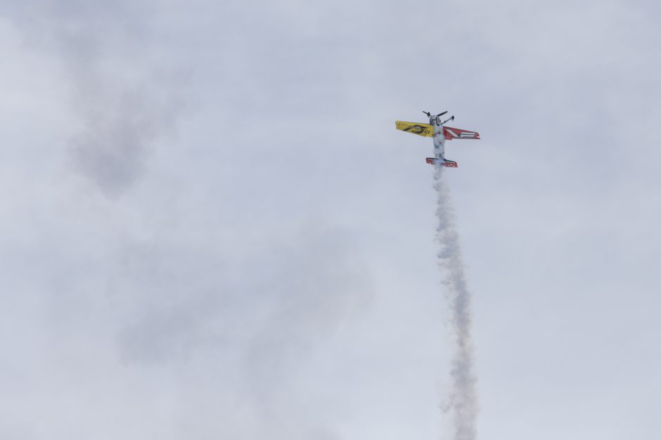 Kauno aviacijos šventėje – įspūdingi pasirodymai tarp žemės ir dangaus