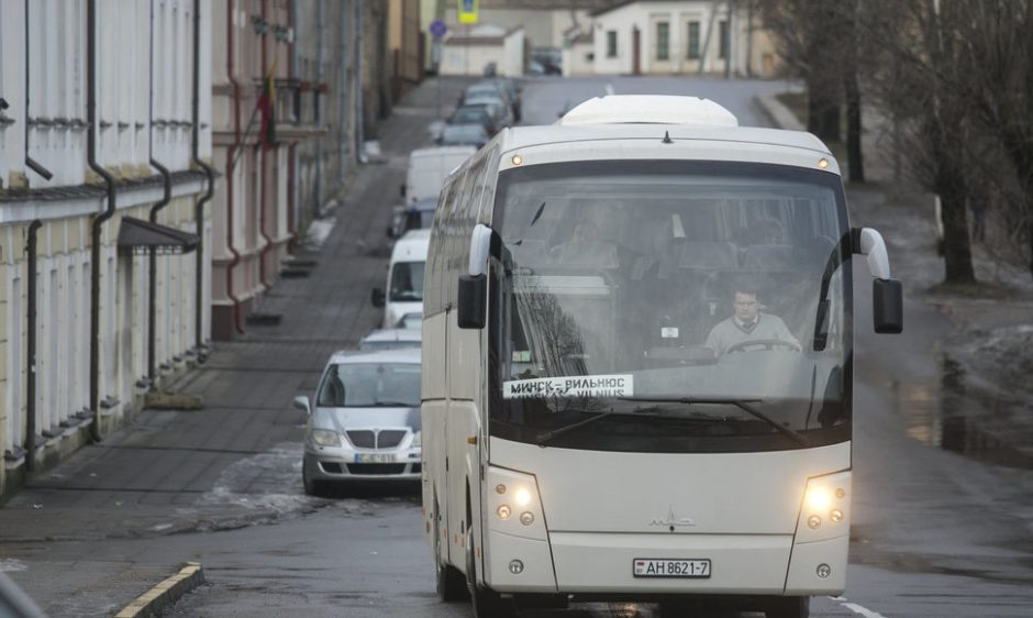 LTSA: baltarusių vežėjai keleivius į Lietuvą veža ir be kelionės leidimų