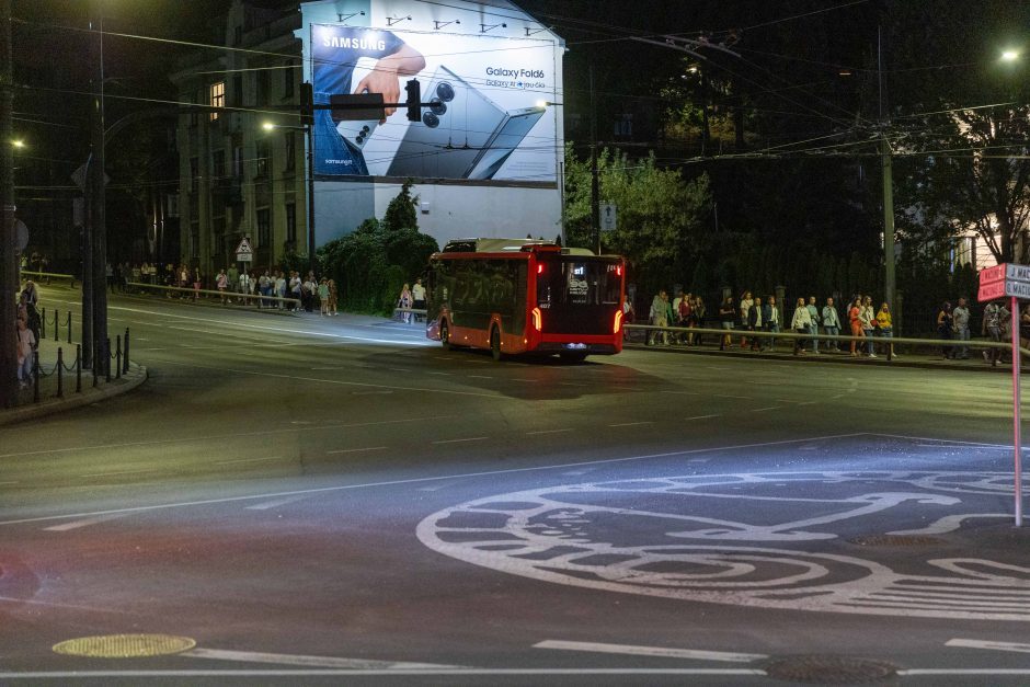 Kauno savivaldybė: ačiū, kad kelionei į E. Sheerano koncertą renkatės miesto autobusus