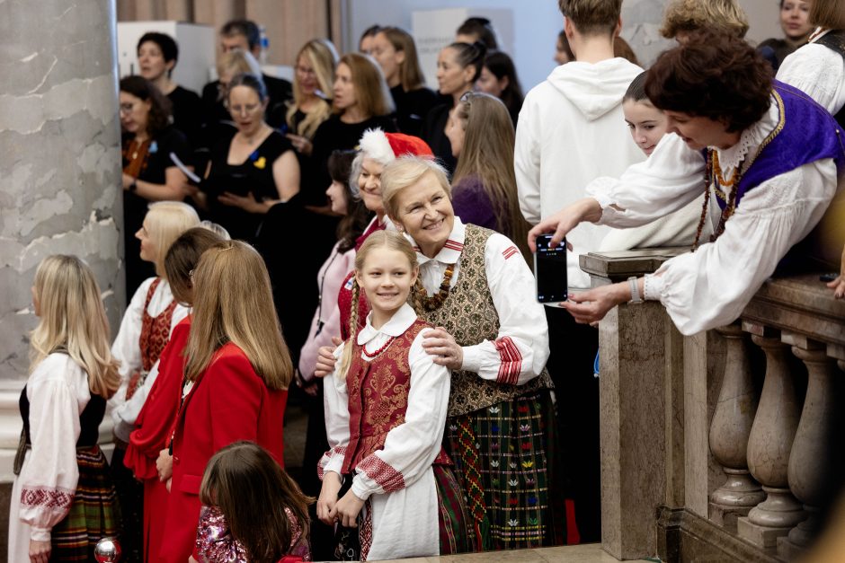 Vilniaus rotušėje atidaryta 22-oji Tarptautinė Kalėdų labdaros mugė