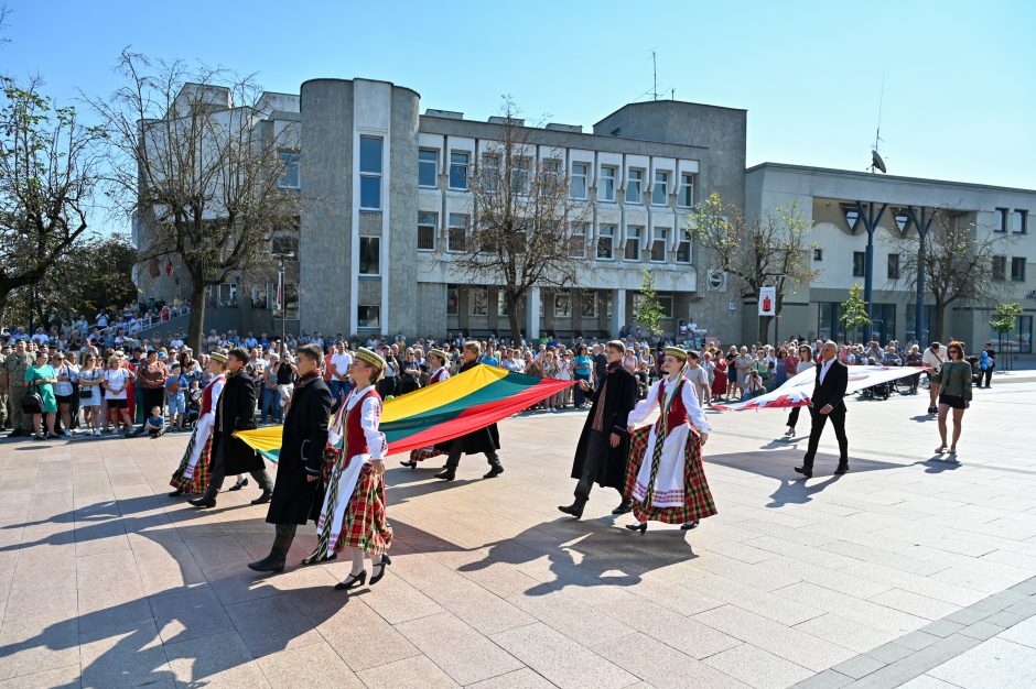 Panevėžys švenčia 521-ąjį gimtadienį: iškilmingai pakelta miesto vėliava