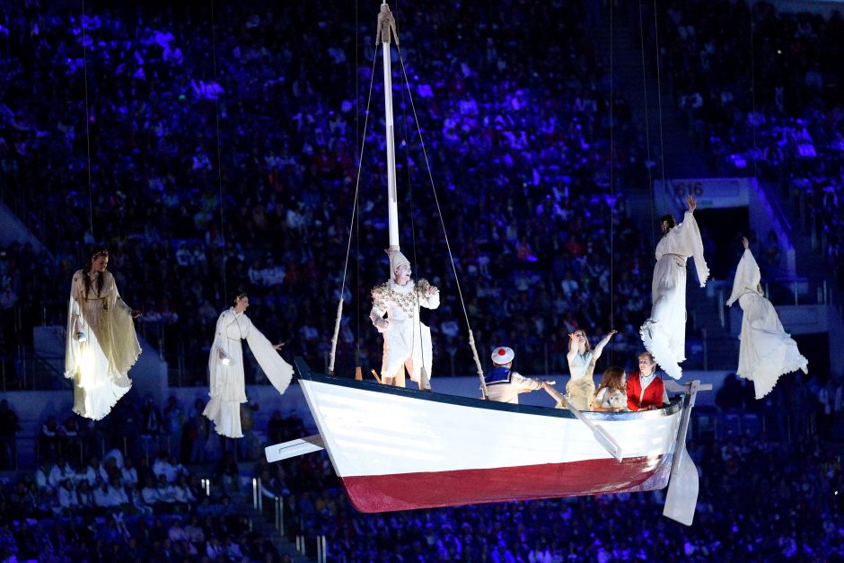 Rusija per olimpiados uždarymą papokštavo dėl neišsiskleidusio olimpinio žiedo