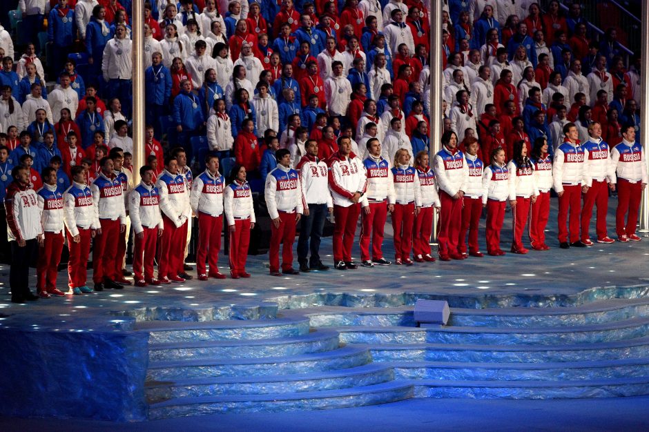 Rusija per olimpiados uždarymą papokštavo dėl neišsiskleidusio olimpinio žiedo