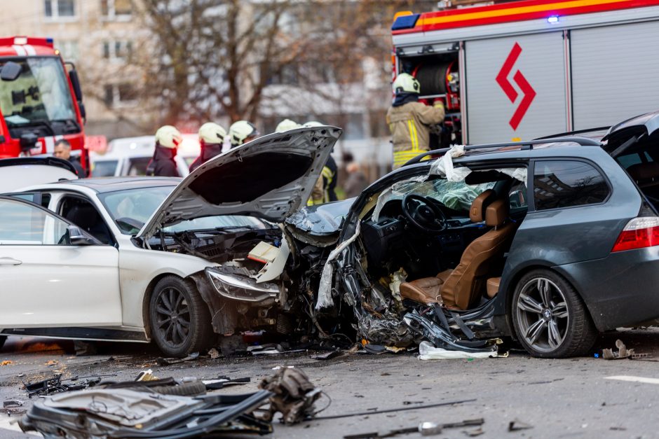 Avariją sostinės Savanorių prospekte sukėlusi moteris paguldyta į ligoninę