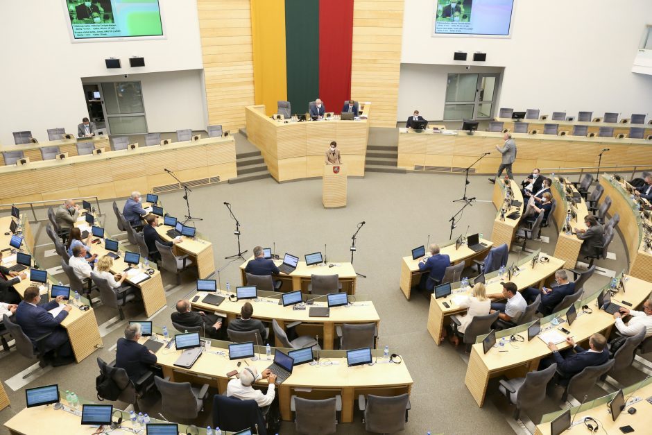 Trečiadienį Seimas rinksis į nenumatytą plenarinį posėdį