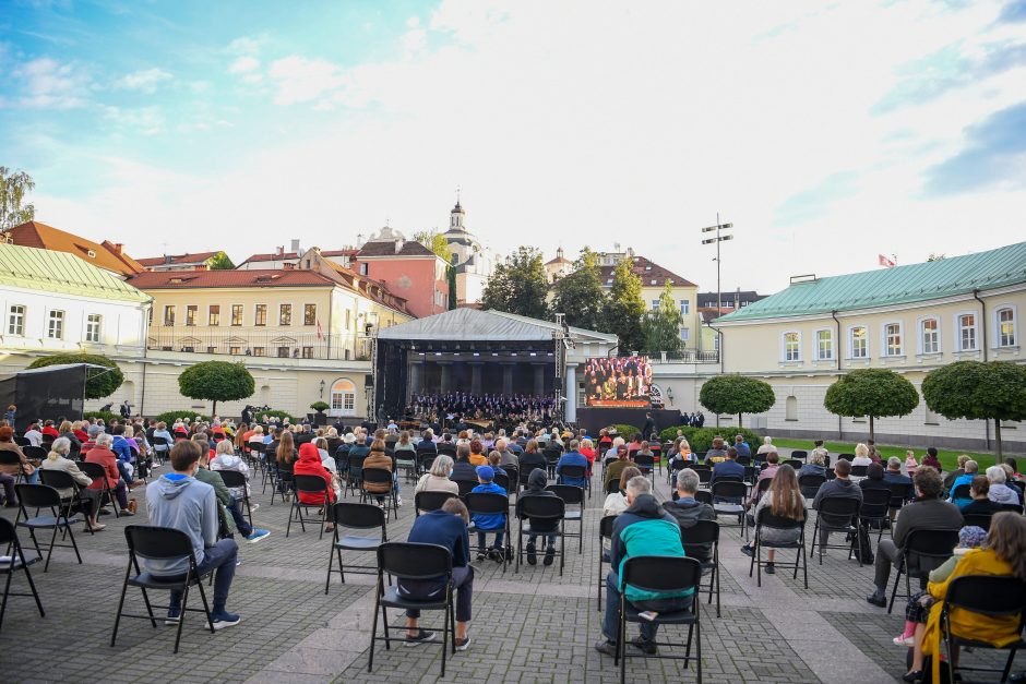 G. Nausėda: šiomis dienomis taip glaudžiai susipina švietimo ir laisvės temos