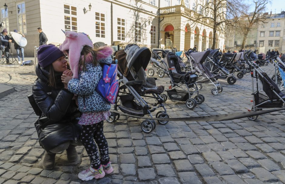 Lvive – akcija žuvusiems Ukrainos vaikams atminti