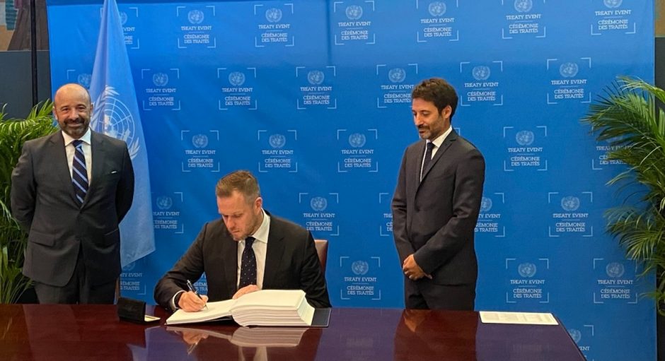 G. Landsbergis pasirašė JT susitarimą dėl jūrų biologinės įvairovės išsaugojimo