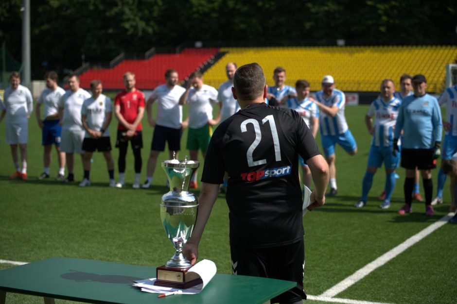 Lietuvos žurnalistų futbolo čempionatą vėl laimėjo tinklaraštininkai 