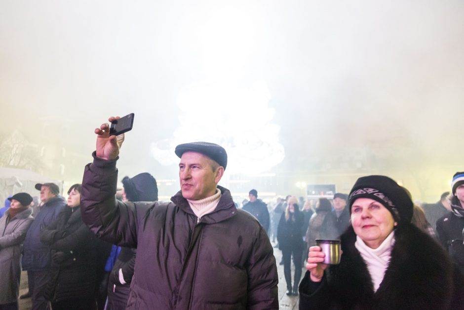 Kauniečiai 2015-uosius ir eurą pasitiko skaičiuodami sekundes