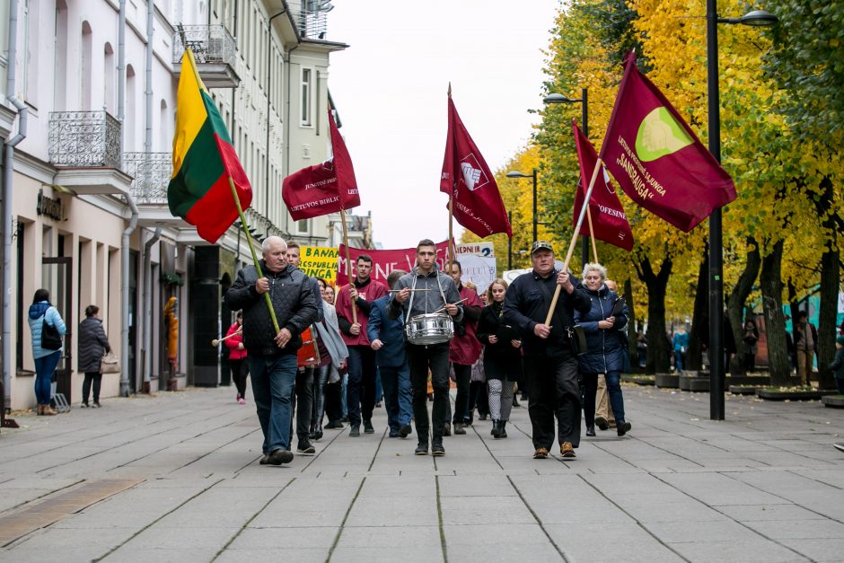 Mitingo prieš skurdą dalyviai apie save: „Biedni ir įsiutę“