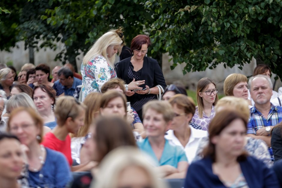 Pažaislyje – skambi festivalio „Purpurinis vakaras” įžanga