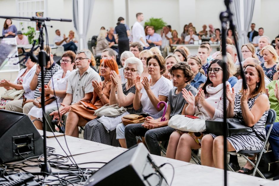 Pažaislyje – skambi festivalio „Purpurinis vakaras” įžanga