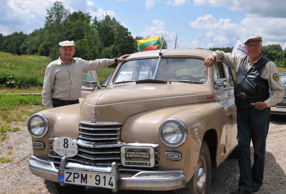 Automobilizmo klasika – rudenėjančiais Biržų krašto keliais