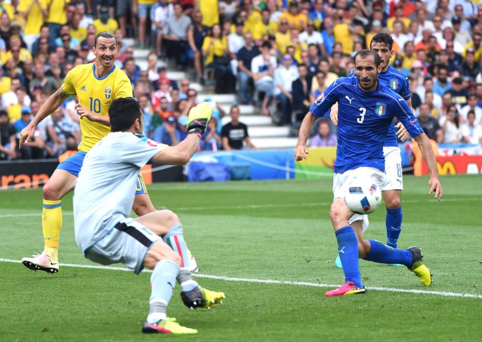 Italijos futbolininkai palaužė Švedijos rinktinę ir iškopė į aštuntfinalį