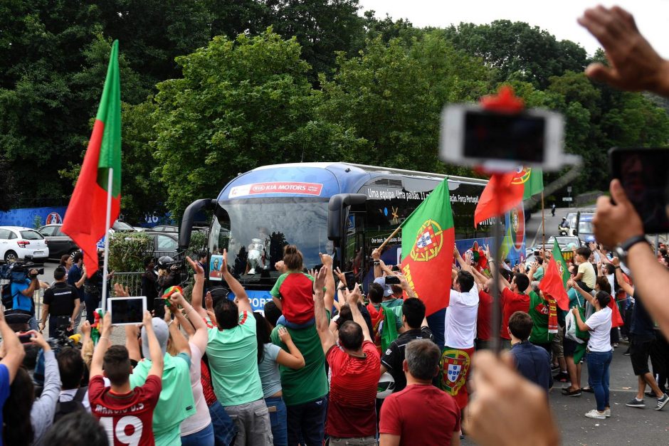 Tūkstančiai portugalų pasitiko „Euro 2016“ čempionus