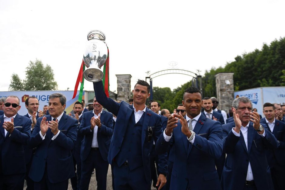 Tūkstančiai portugalų pasitiko „Euro 2016“ čempionus