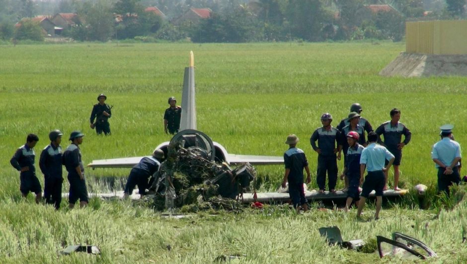 Vietnamo ryžių lauke nukritus mokomajam lėktuvui žuvo pilotas
