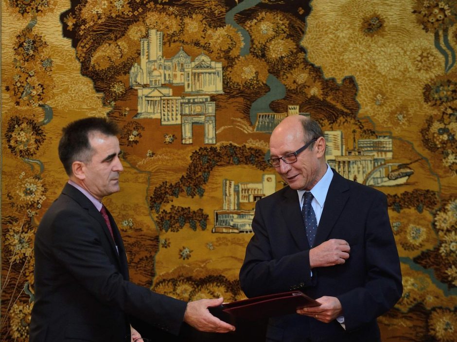 Buvusiam Rumunijos prezidentui suteikta Moldovos pilietybė