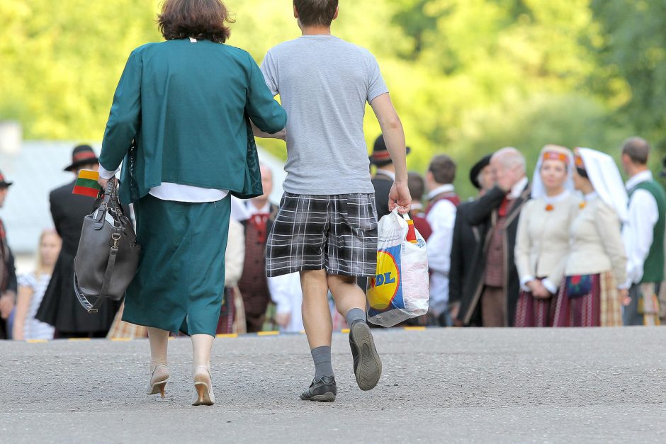 Nugriaudėjo Kauno dainų ir šokių šventė