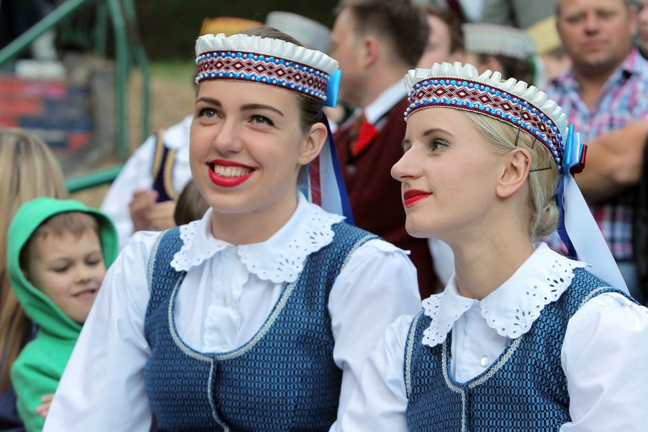 Nugriaudėjo Kauno dainų ir šokių šventė