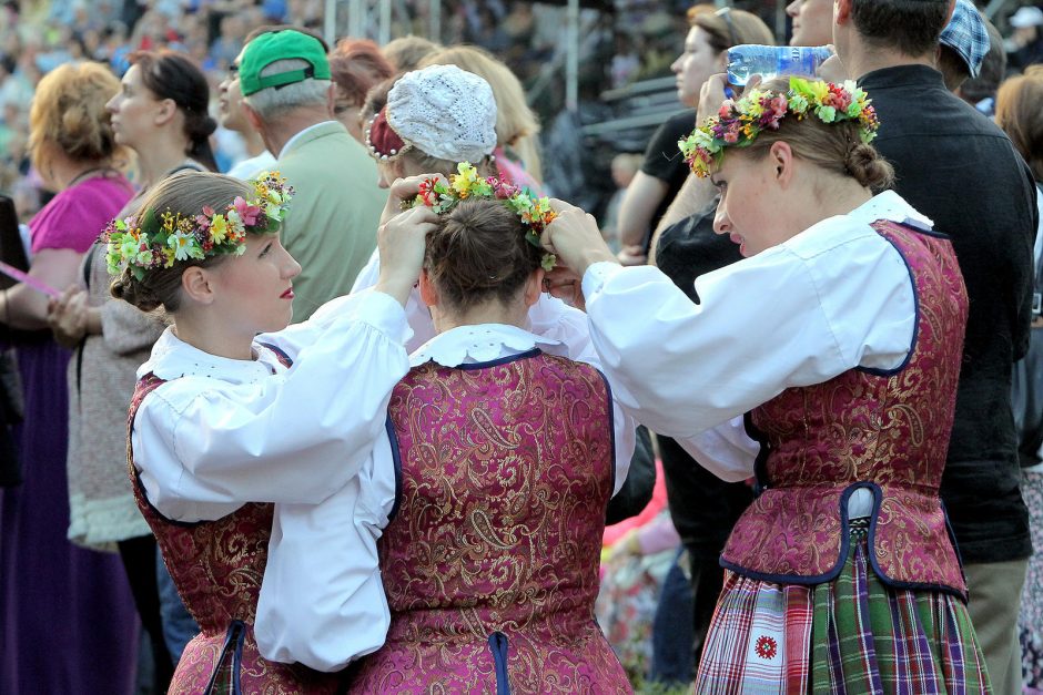 Nugriaudėjo Kauno dainų ir šokių šventė