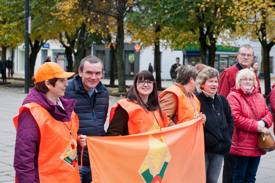 Mitingo prieš skurdą dalyviai apie save: „Biedni ir įsiutę“