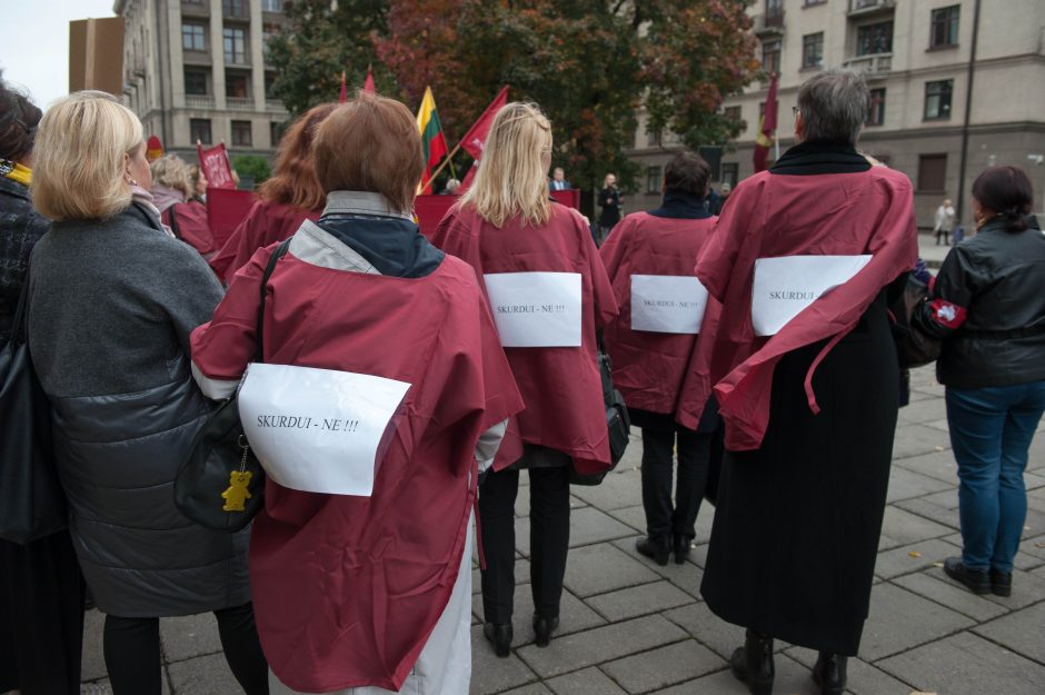 Mitingo prieš skurdą dalyviai apie save: „Biedni ir įsiutę“