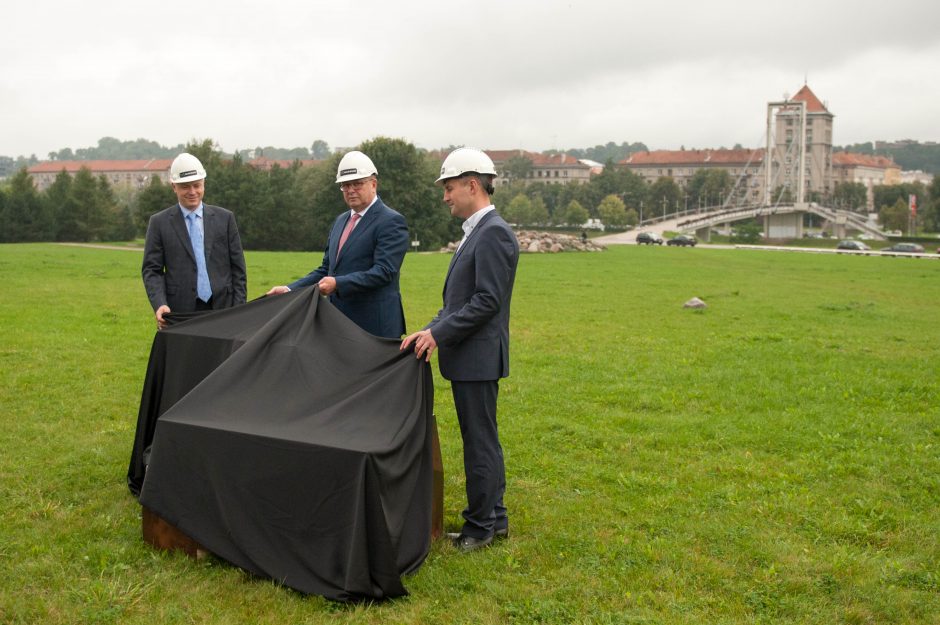 Prasidėjo verslo centro „Magnum“ statybos