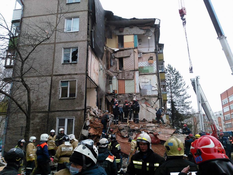 Rusijoje dujų sprogimo name aukų padaugėjo iki septynių