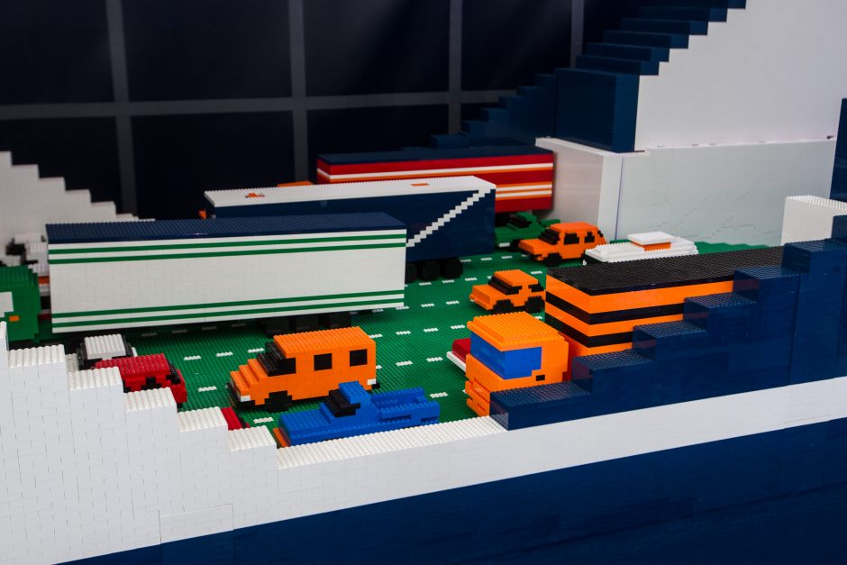 Didžiausias pasaulyje „Lego“ laivas atplaukė į Vilnių