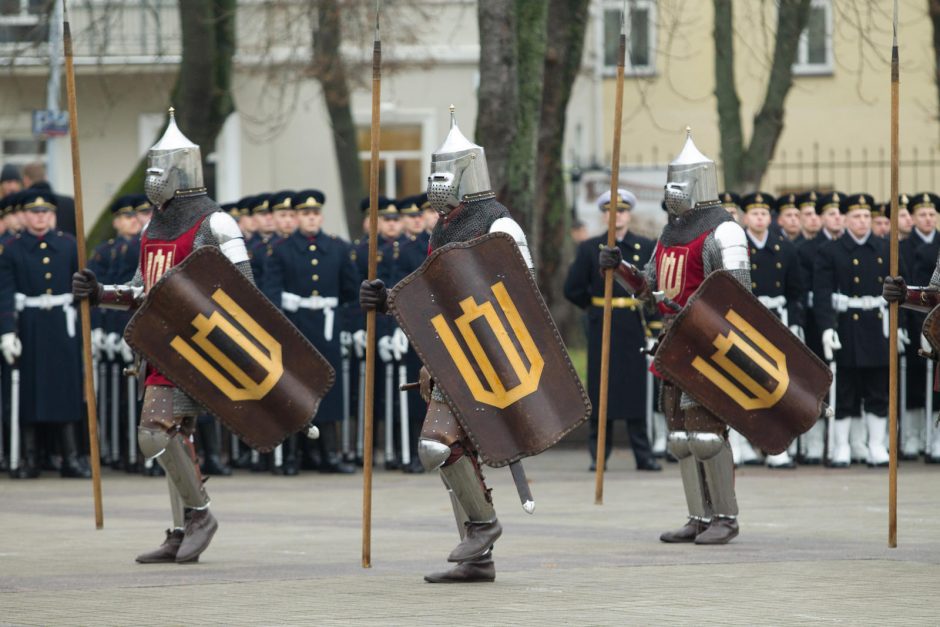 Garbės sargybos kuopa mini 25-ąsias įkūrimo metines