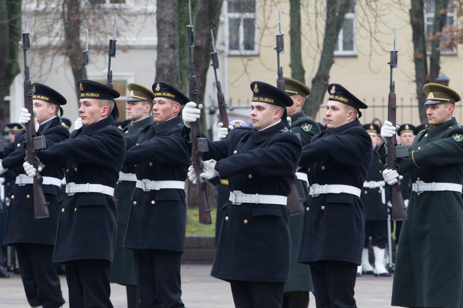 Garbės sargybos kuopa mini 25-ąsias įkūrimo metines