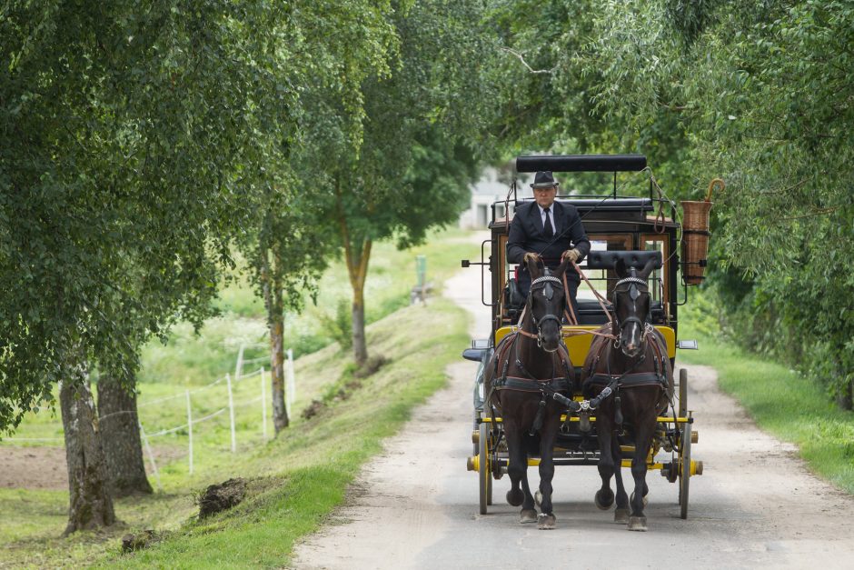 Gamtai skirtose monetose – žemaitukas ir lietuvių skalikas