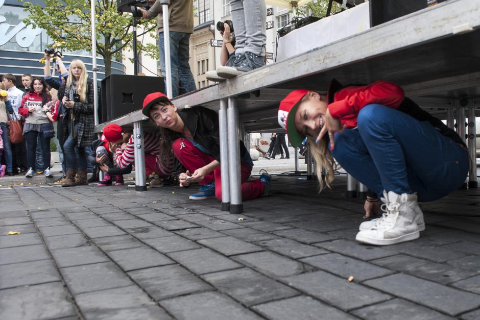 Taikos diena Vilniuje paminėta „flashmobu“ ir meditacijomis