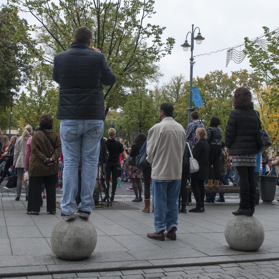 Taikos diena Vilniuje paminėta „flashmobu“ ir meditacijomis