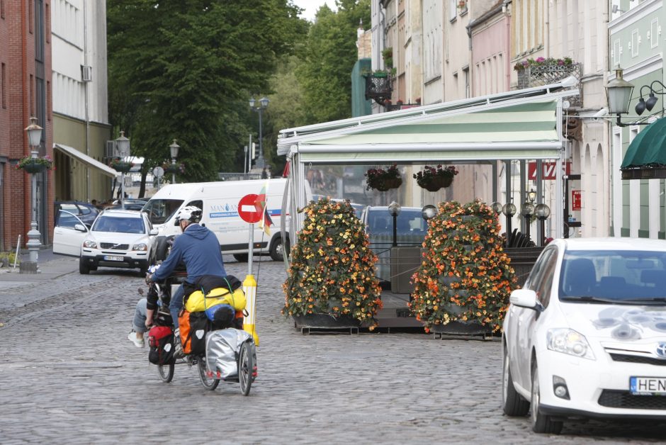 Pelnas – senamiesčio gatvių sąskaita