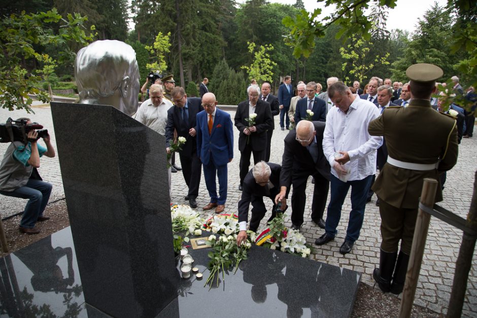 Minimos prezidento A. M. Brazausko mirties metinės