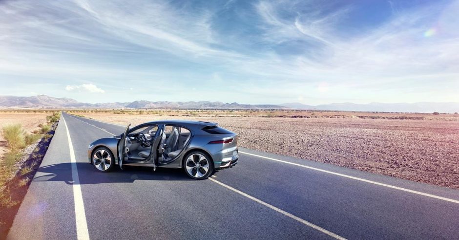 „Jaguar“ elektromobilių era prasideda: pristatytas visureigis „I-Pace“