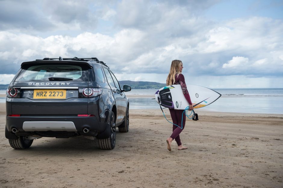 „Jaguar Land Rover“ automobilių maketai taps banglentėmis