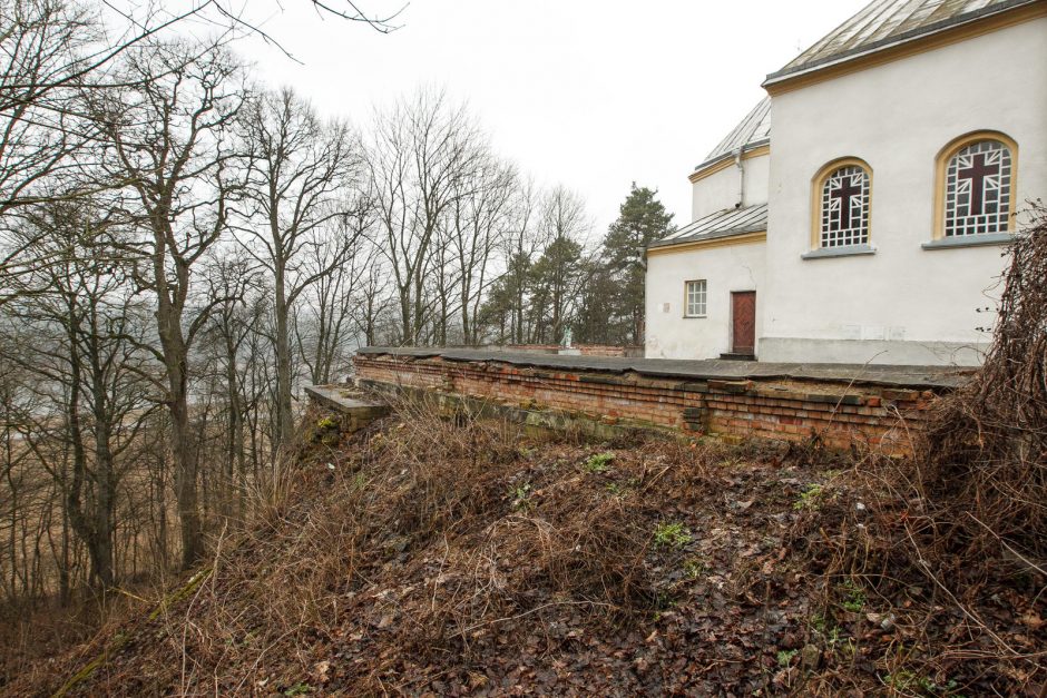 Lapių bažnyčios šventorius paskelbtas ekstremalia zona