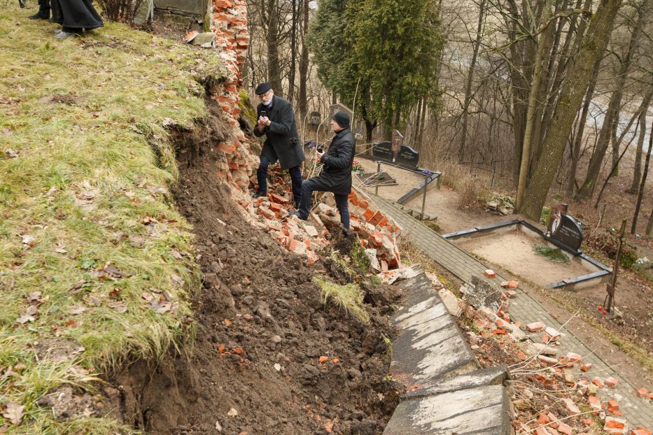 Lapių bažnyčios šventorius paskelbtas ekstremalia zona