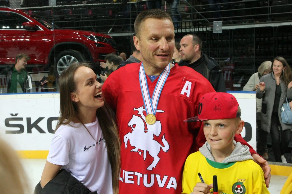 „Hockey Lietuva“ vadovas apie lietuvių triumfą: esame jau arti elito 