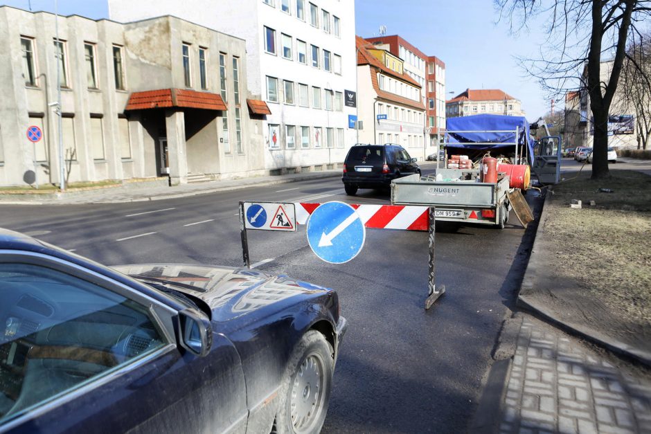 Uostamiestyje atakuotas inkasatorių automobilis