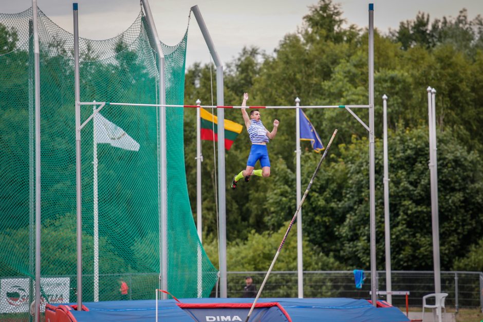 Krepšininkus „išstūmę“ lengvaatlečiai išsiaiškino Lietuvos čempionus