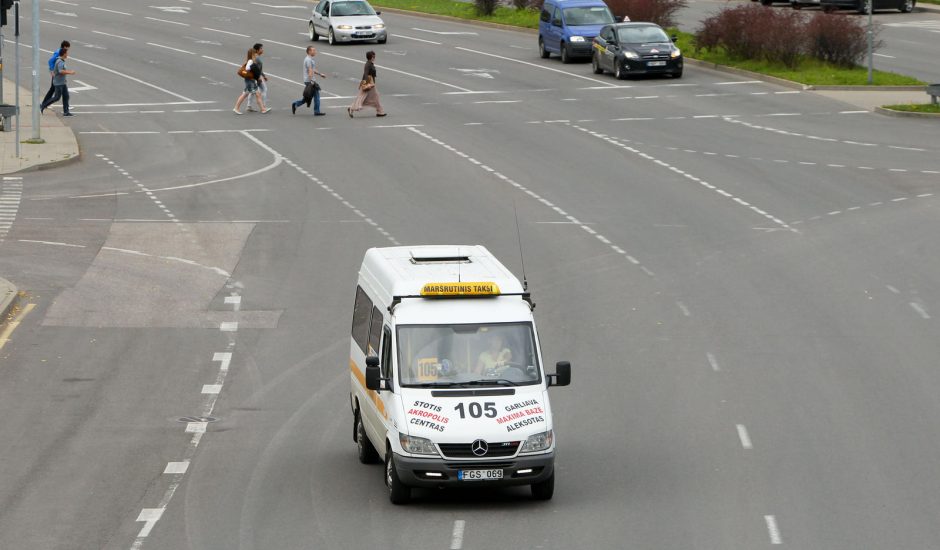 Maršrutinių autobusiukų vairuotojai: tai baisu!