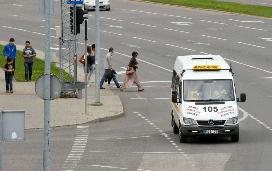 Maršrutinių autobusiukų vairuotojai: tai baisu!