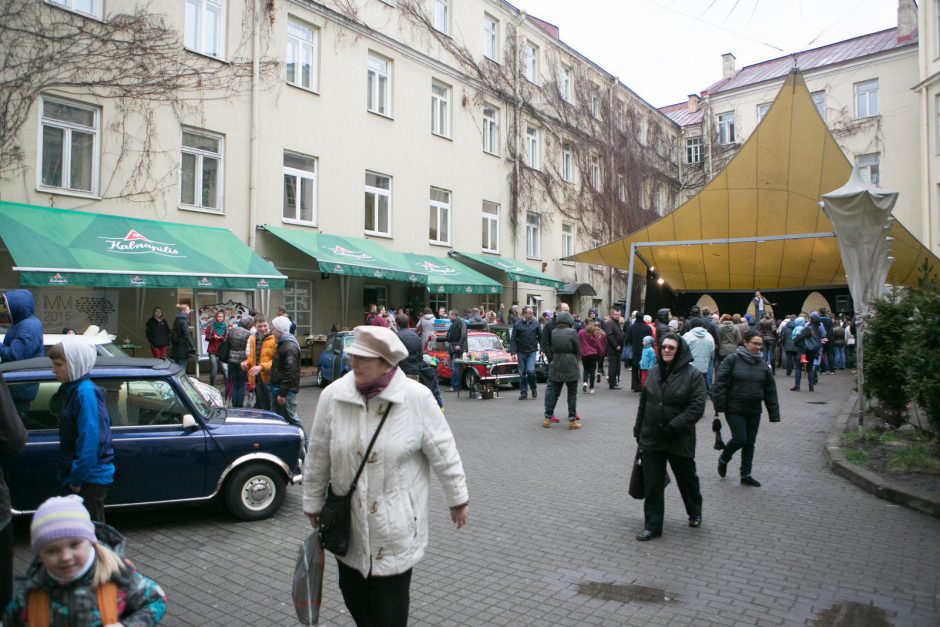 Vilniaus mokytojų namų kiemelyje surengta Atvelykio mugė