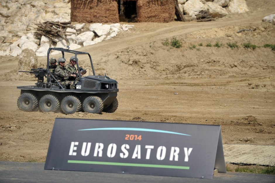 Tarptautinėje „Eurosatory“ parodoje – gynybos ir saugumo palaikymo misijų naujovės